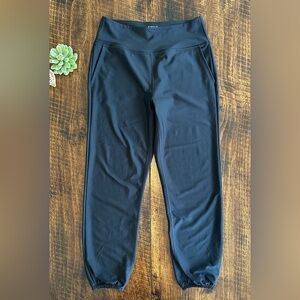 KINESIS | Elastic Cinched Cuff High Rise Ankle Joggers, Black